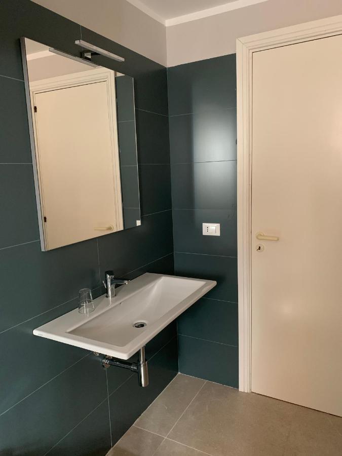 פוצאלו La Villa Rosa Al Mare מראה חיצוני תמונה