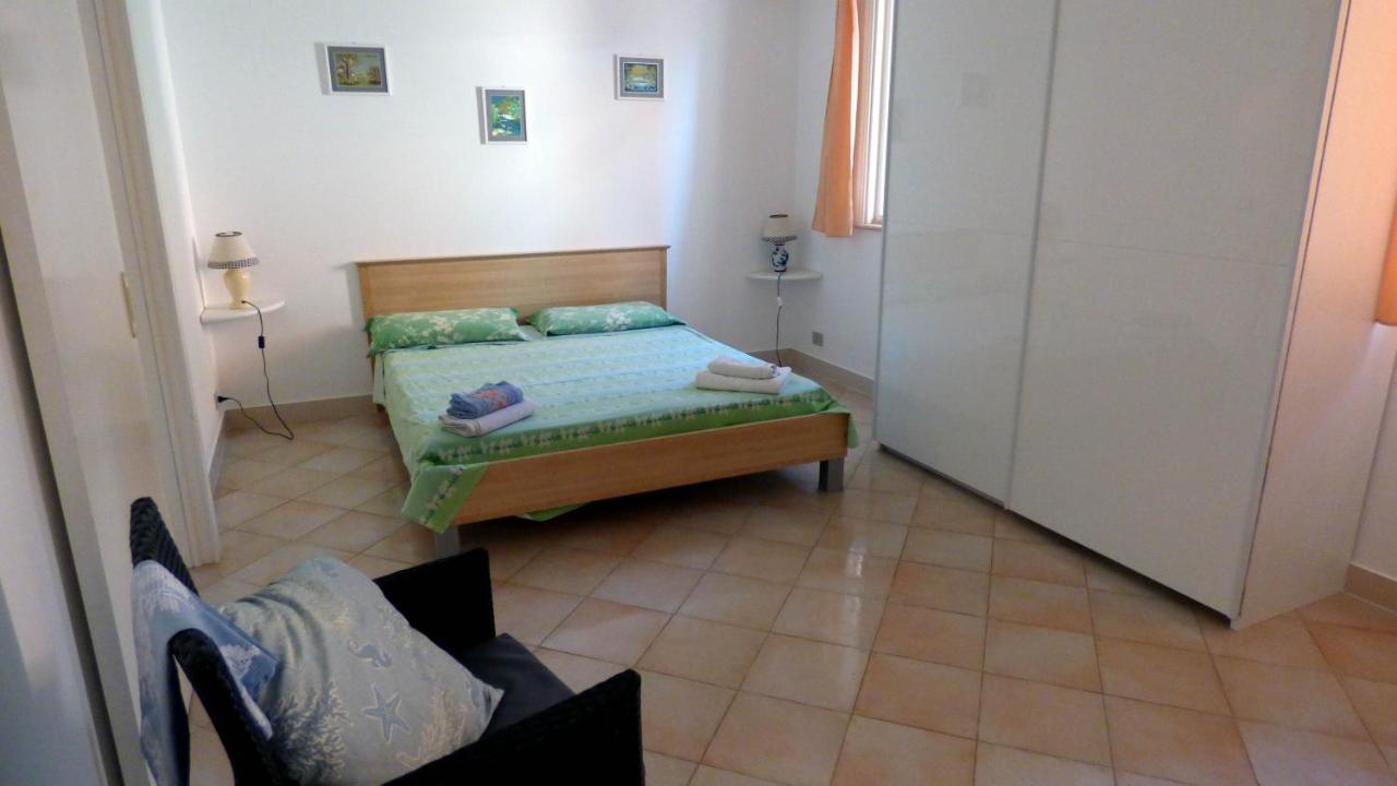 פוצאלו La Villa Rosa Al Mare מראה חיצוני תמונה