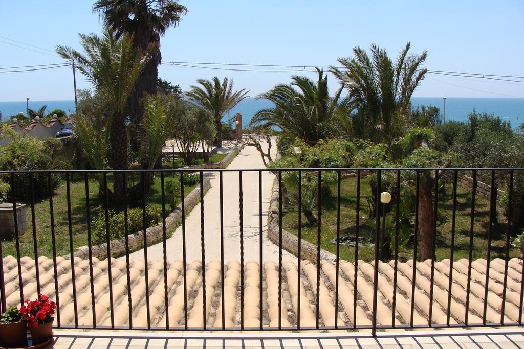 פוצאלו La Villa Rosa Al Mare חדר תמונה