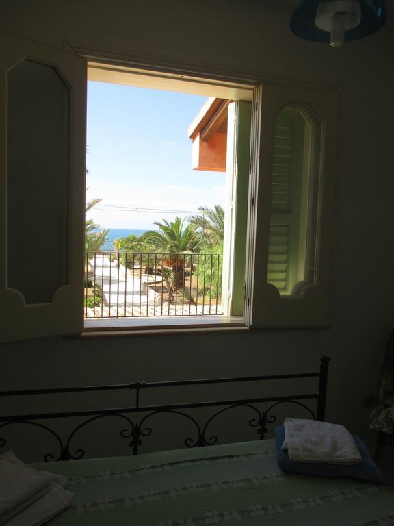 פוצאלו La Villa Rosa Al Mare חדר תמונה