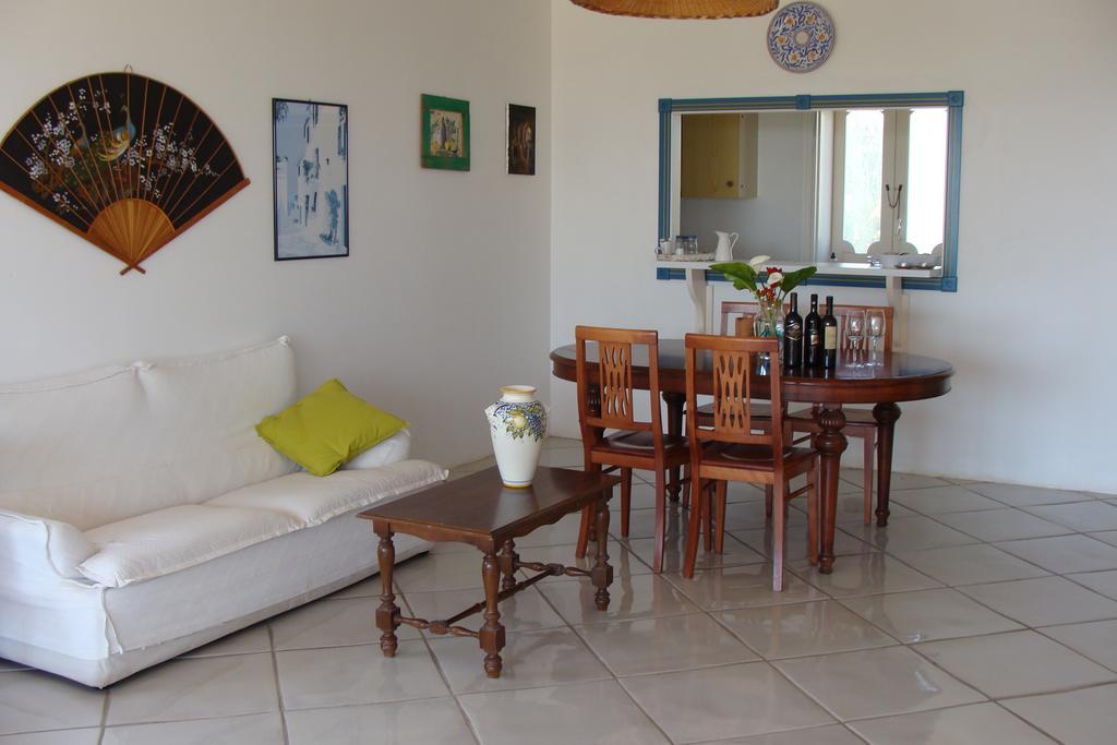 פוצאלו La Villa Rosa Al Mare חדר תמונה