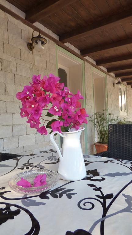 פוצאלו La Villa Rosa Al Mare מראה חיצוני תמונה